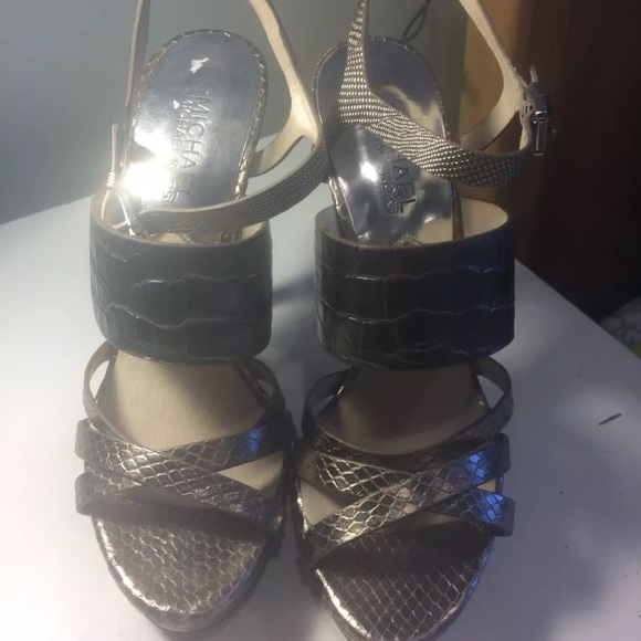 Michael Kors Platform Shoes Silver Sz6.5M 5" Heels - Picture 2 of 8